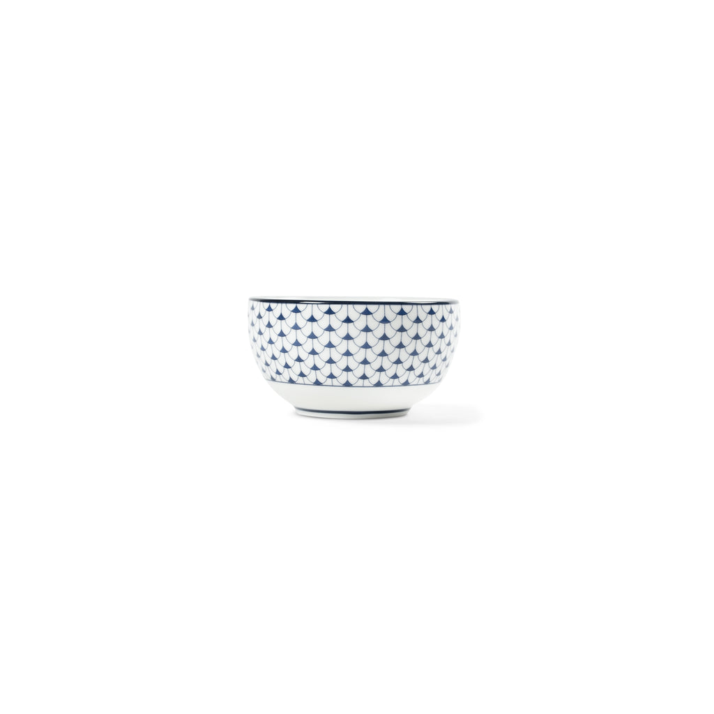 Lohr Astor Allegra scallop dip and sugar bowl, 3-inch ceramic dish with elegant scalloped edges on a white background.