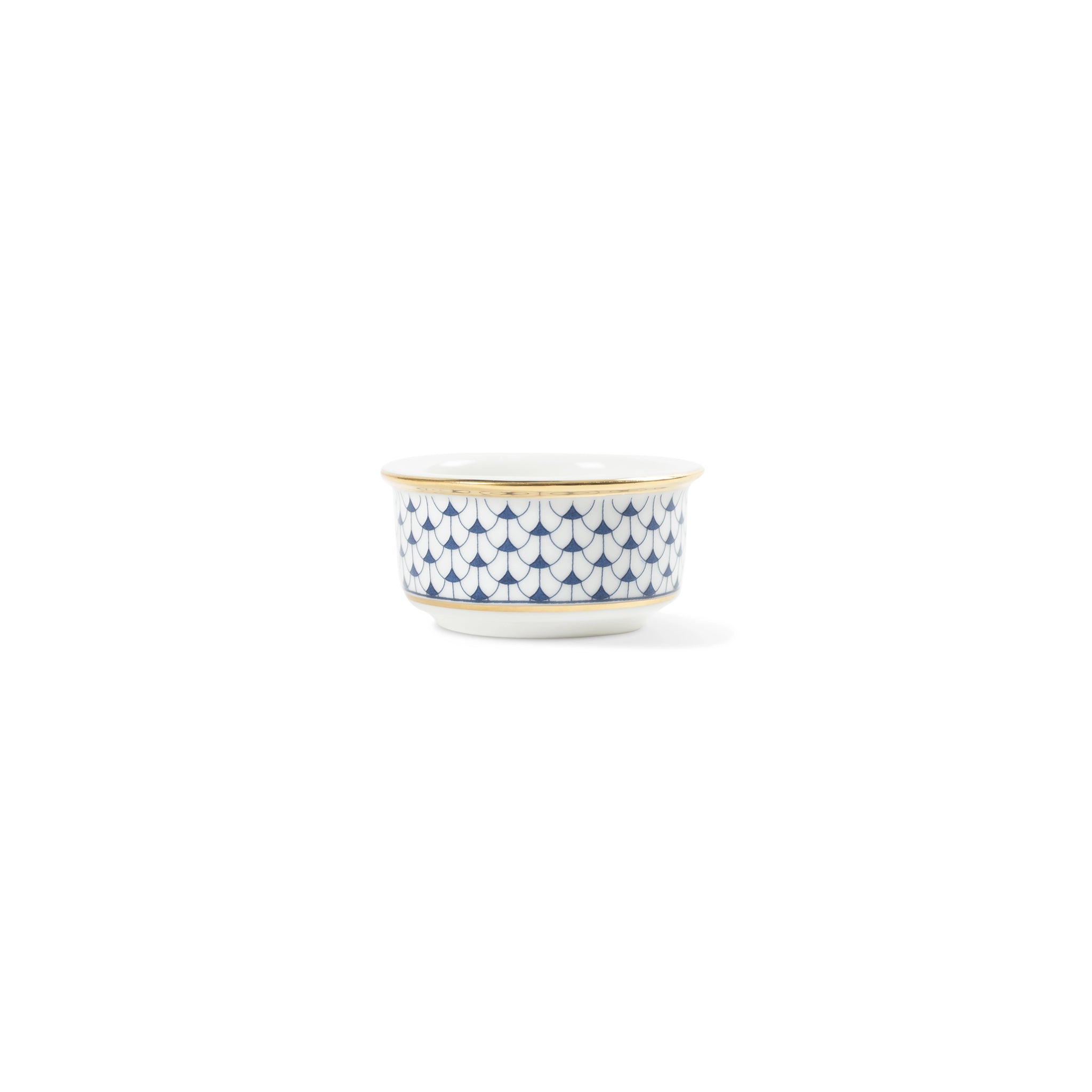 Lohr Astor Allegra Scallop 3-inch salt and pepper spice pot with scallop design, perfect for kitchen or table use.