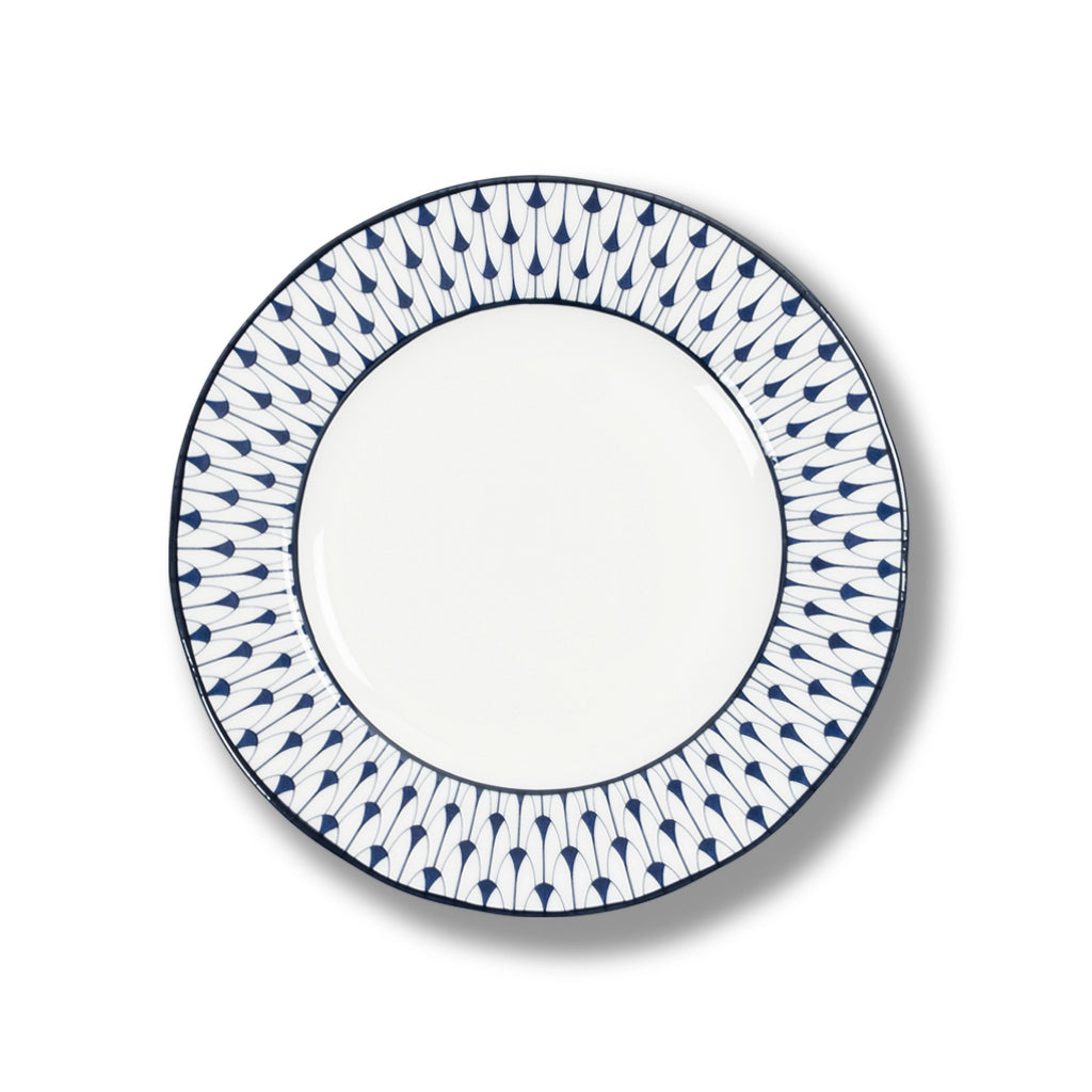 Lohr Astor Allegra scallop rimmed 8-inch starter plate with elegant design, perfect for serving appetizers or small dishes.