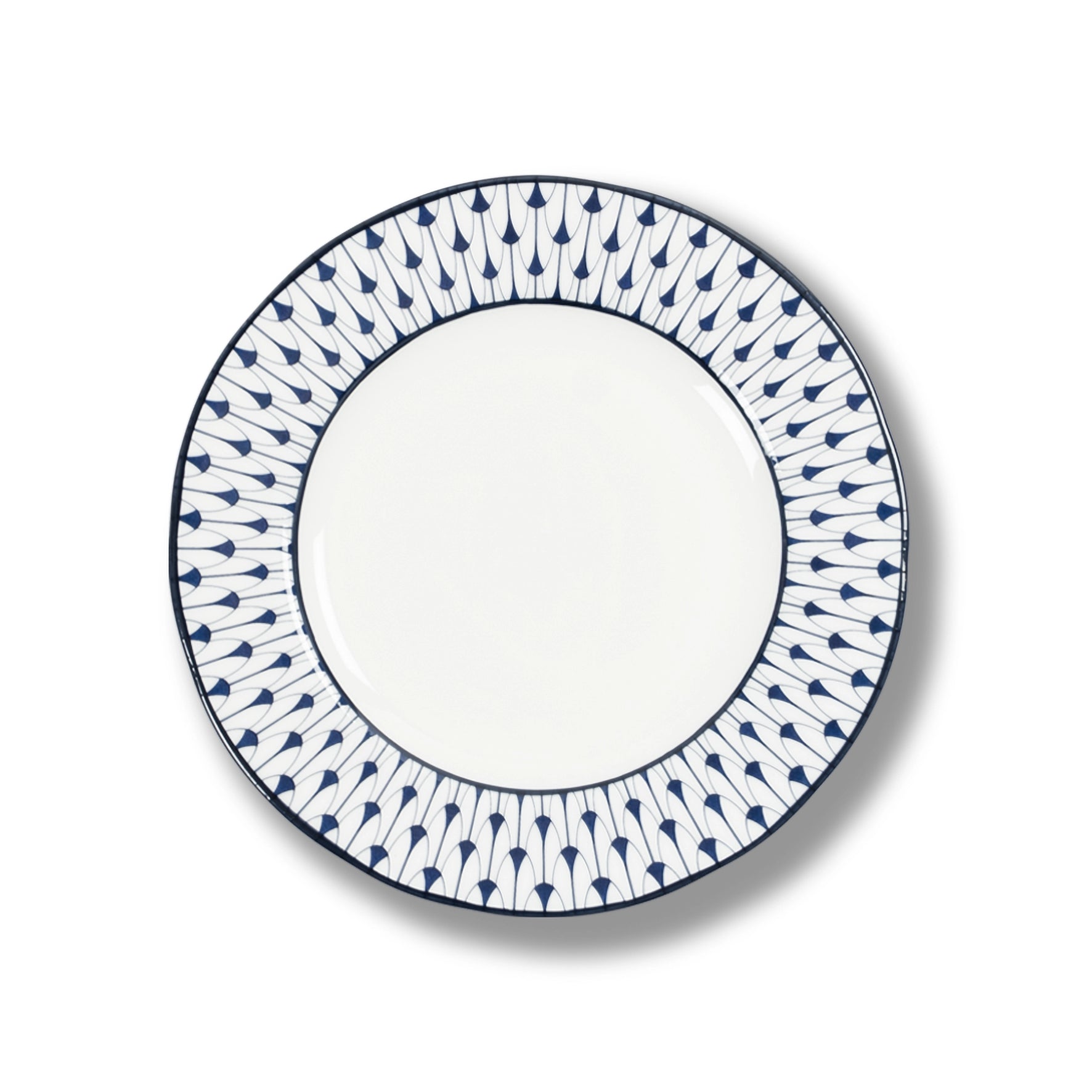Lohr Astor Allegra scallop rimmed 8-inch starter plate with elegant design, perfect for serving appetizers or small dishes.