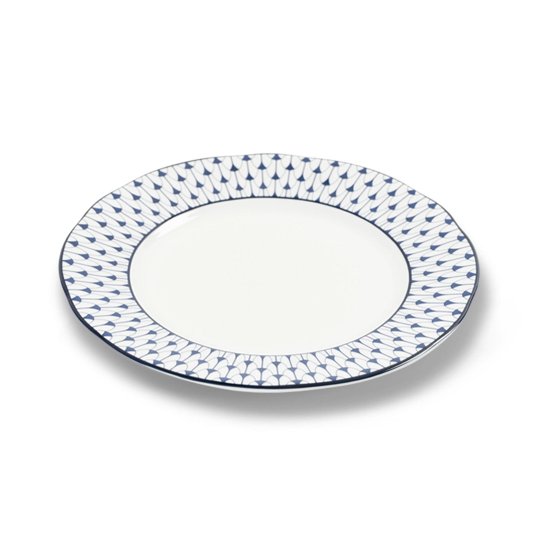 Lohr Astor Allegra scallop dinner plate, 10-inch ceramic plate with a decorative scalloped edge, ideal for elegant dining.