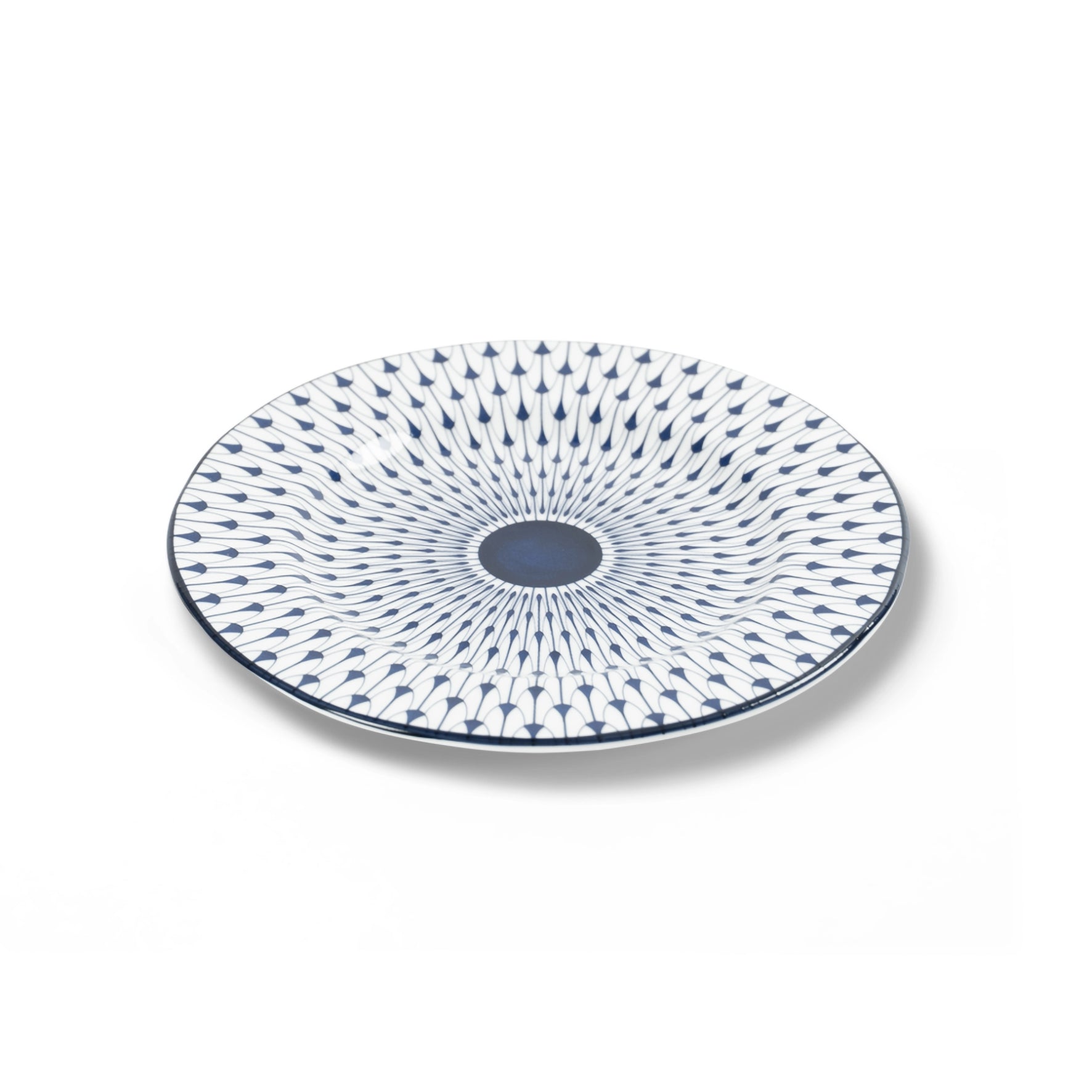 Lohr Astor Allegra scalloped full face 8-inch dessert plate with elegant design, ideal for serving desserts and small treats.