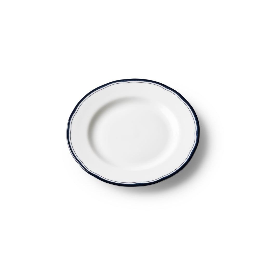 Lohr Astor Conrad Classic 6-inch side and canapé plate with elegant design and smooth finish, ideal for serving appetizers.
