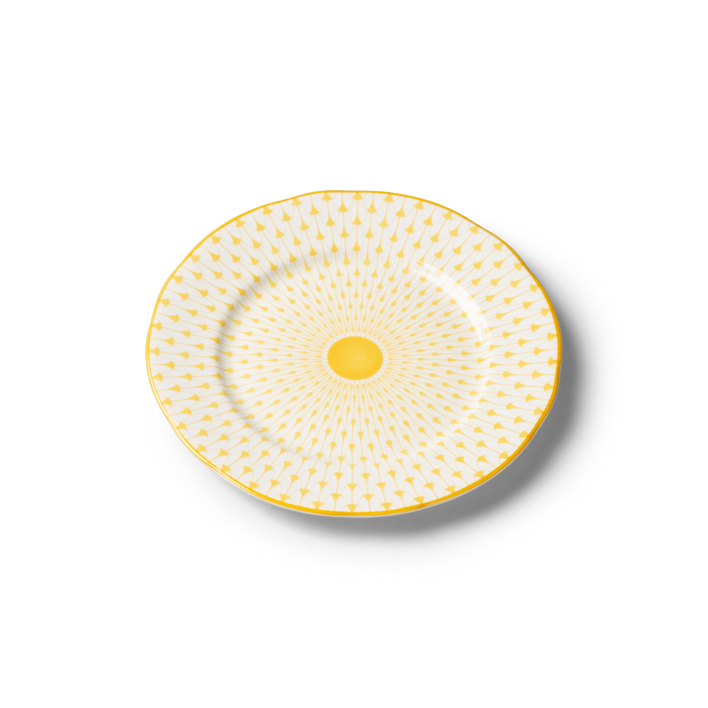 Lohr Astor Allegra Scallop Full Face Dessert Plate in yellow and white, angled view