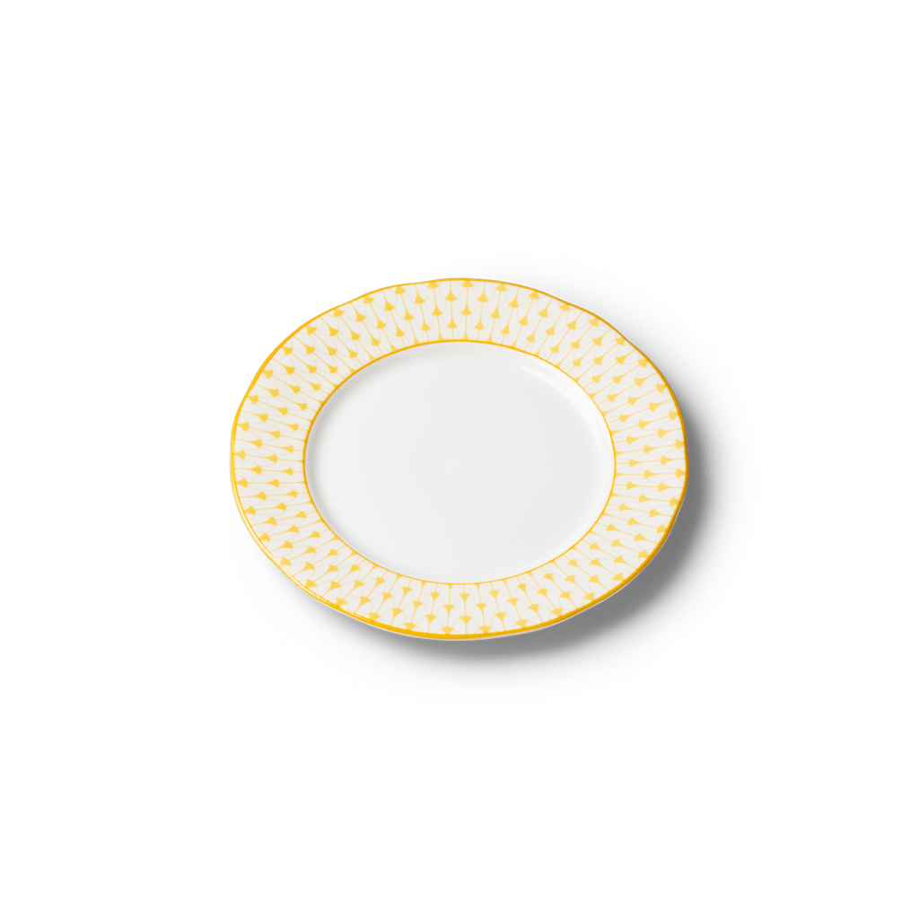 Lohr Astor Allegra Scallop Rimmed Starter Plate in yellow and white, angled view