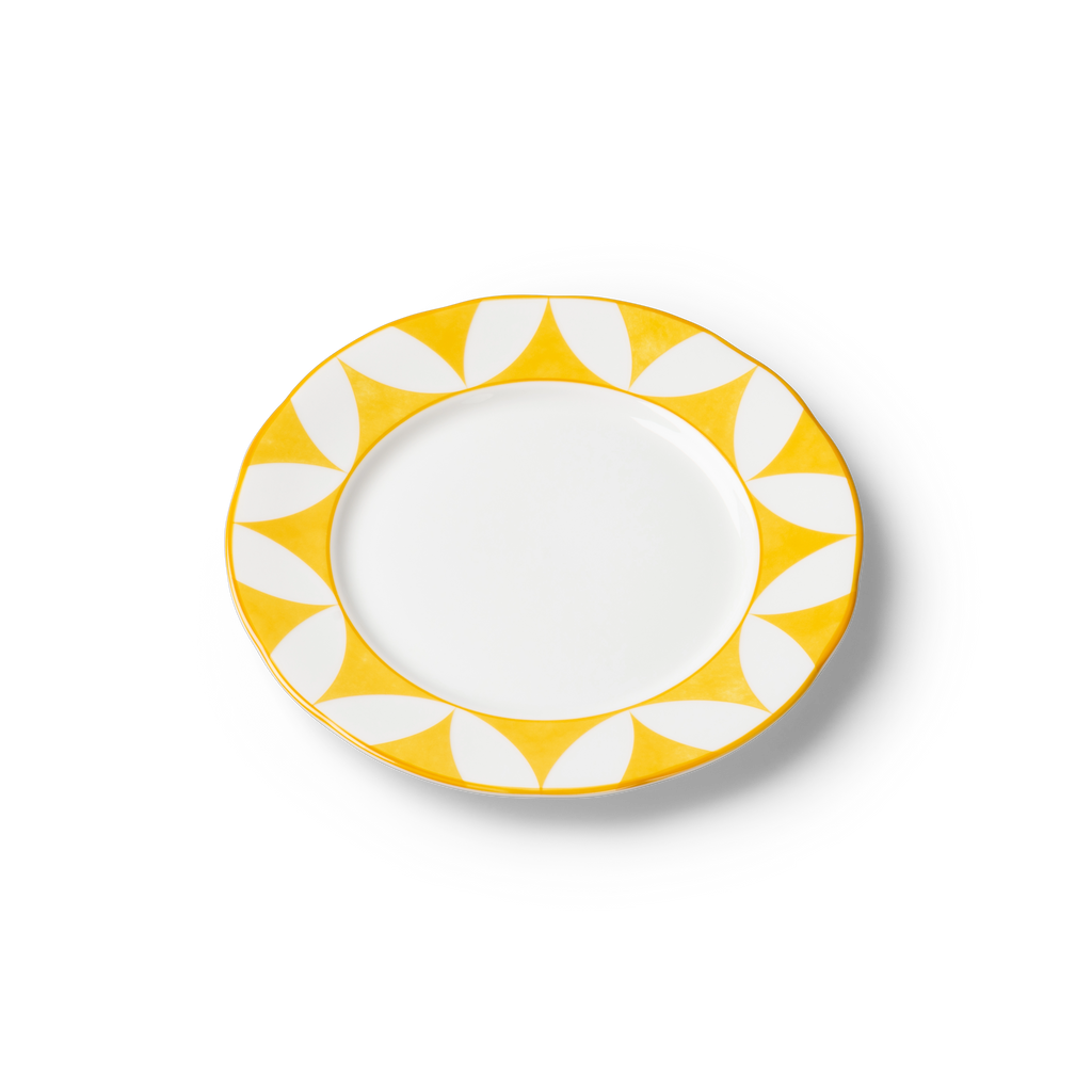 Lohr Astor Waldorf Star Rimmed Dinner Plate in yellow and white, angled view